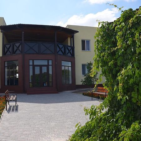 Leto-Arabatka Resort Henyicseszka Hirka Kültér fotó